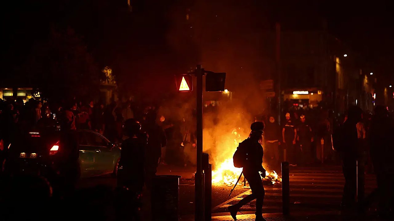 Fransa'da protestoların üçüncü dalgası: Eylemlere polis müdahalesi