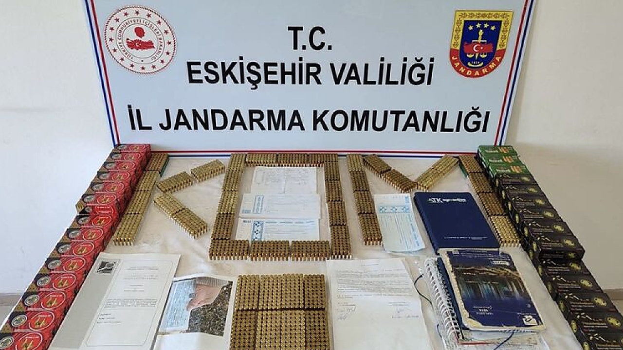 Eskişehir'de tefecilik operasyonu: 4 gözaltı