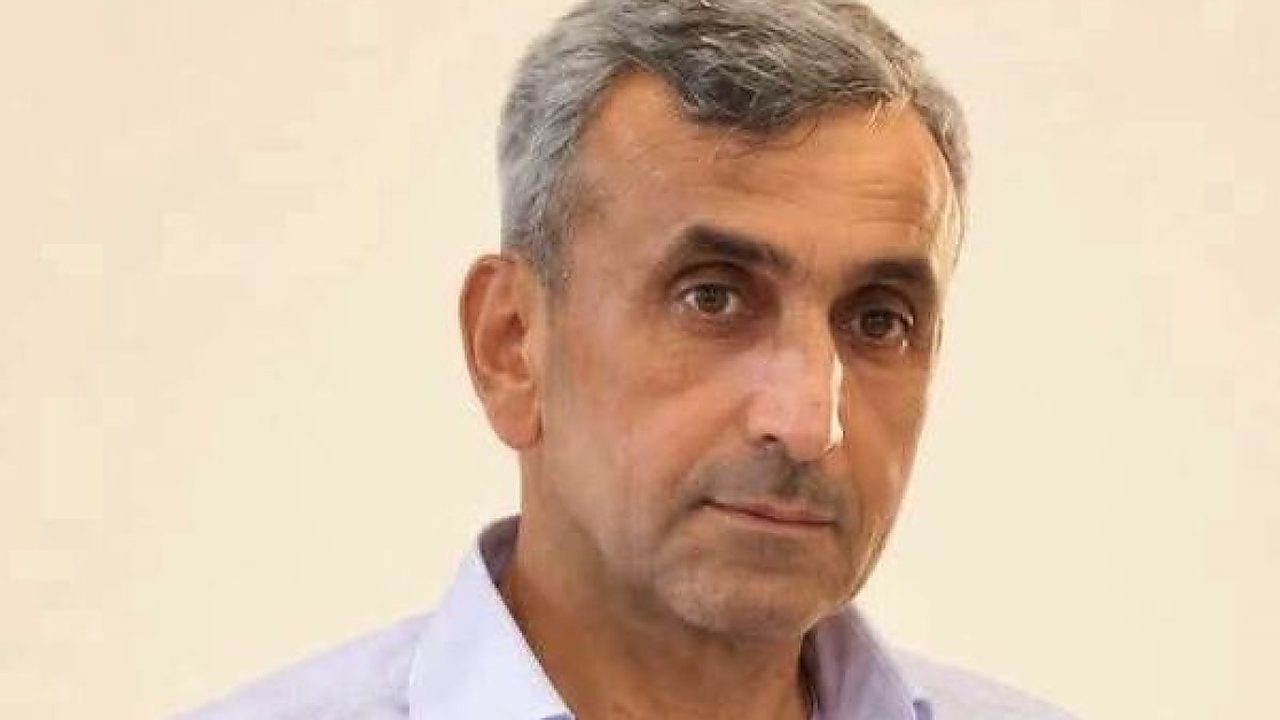 3 canını kaybetti! Enkaz altında can verdi