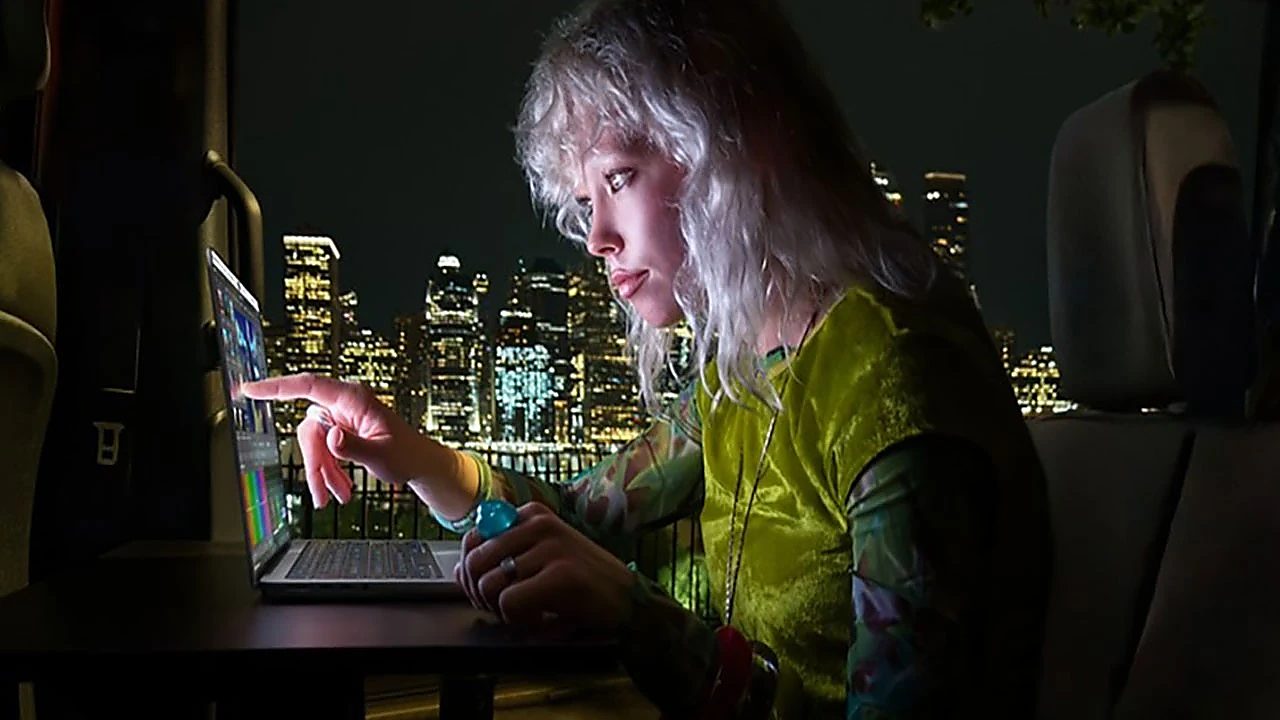 Türkiye fiyatı dokunulacak gibi değil! İşte dokunmatik Mac Book Pro ve tüm özellikleri