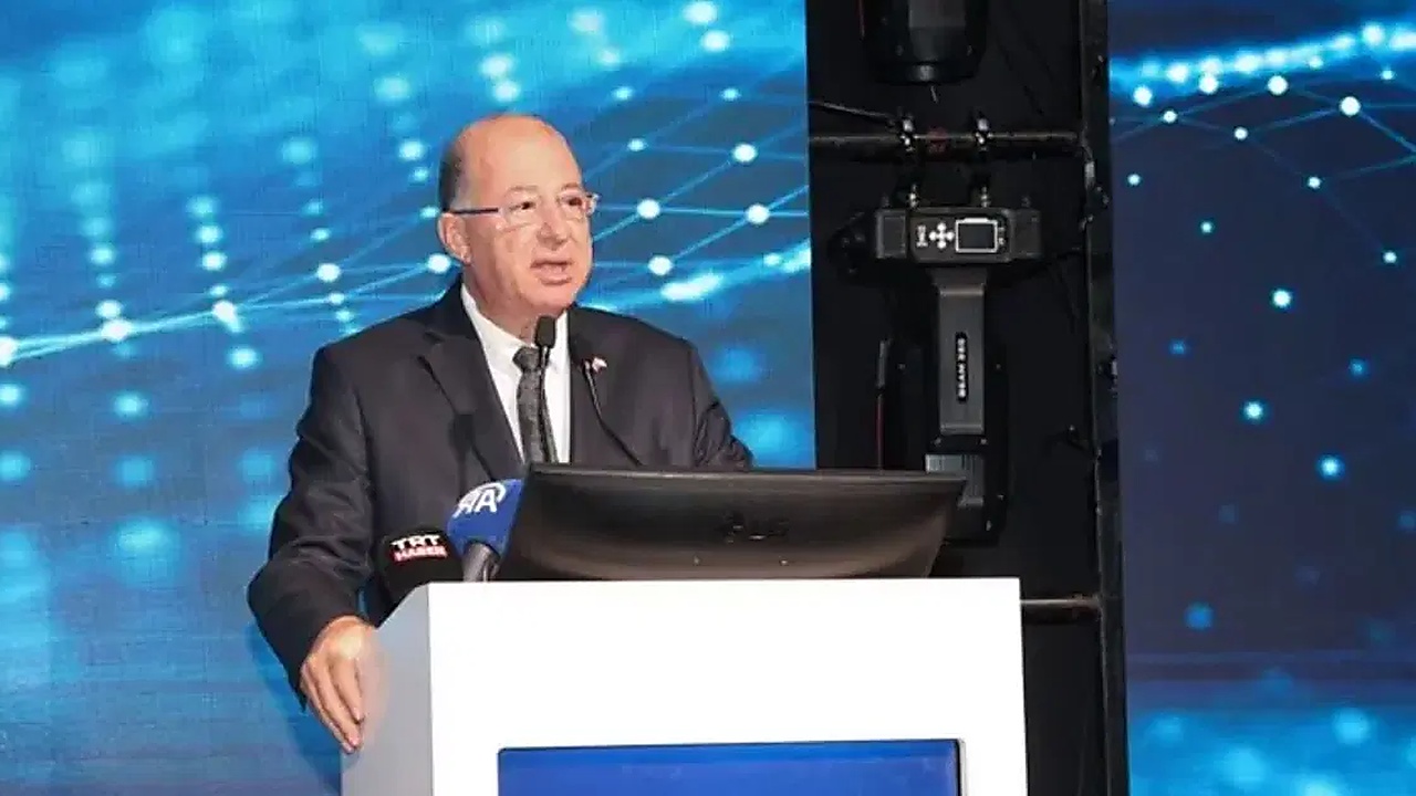 KKTC Sağlık Bakanı Dinçyürek görevinden istifa edeceğini açıkladı