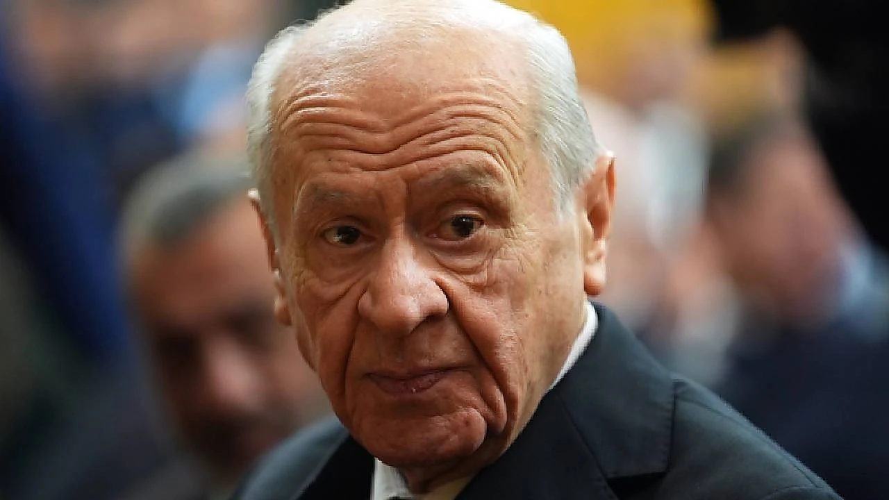 Bahçeli'den Azerbaycan mesajı: Hiçbir anlaşmazlık kalıcı ayrılığa dönüşmemeli