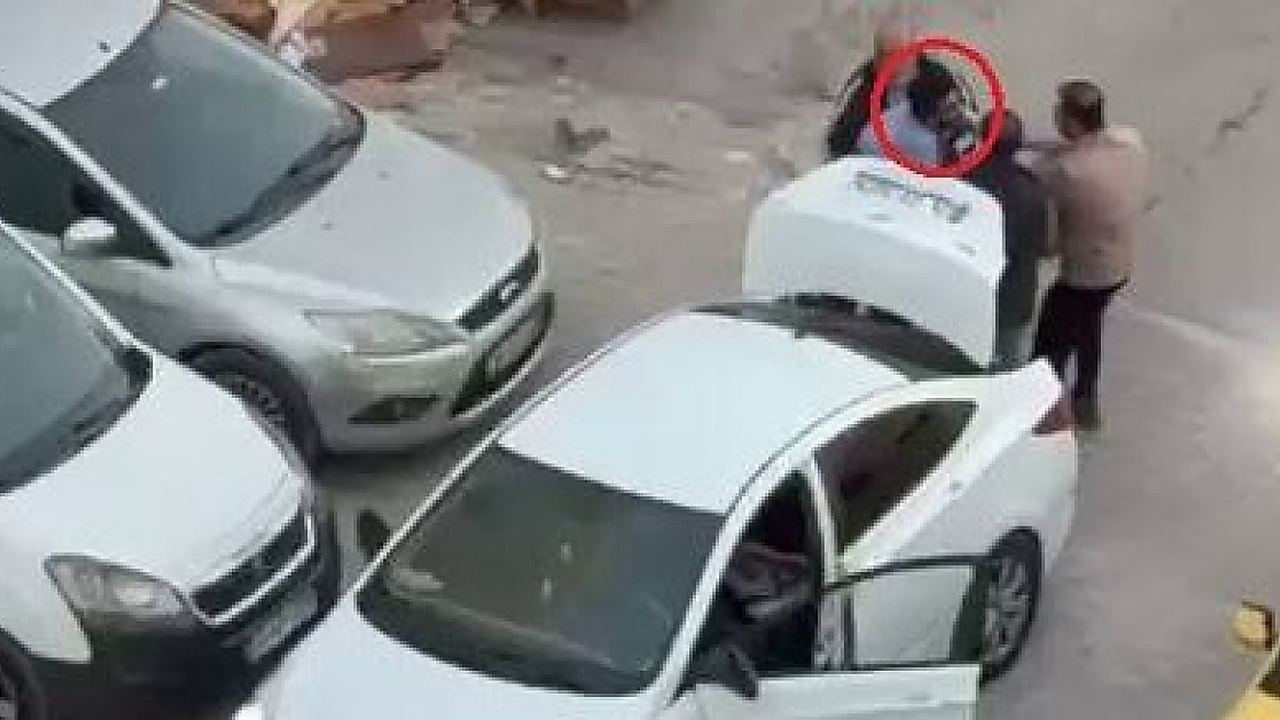 Zorla bagaja konuldu: 3 gözaltı