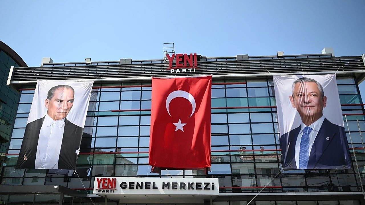 İstanbul’da 4 belediye daha YENİ Parti’ye katıldı