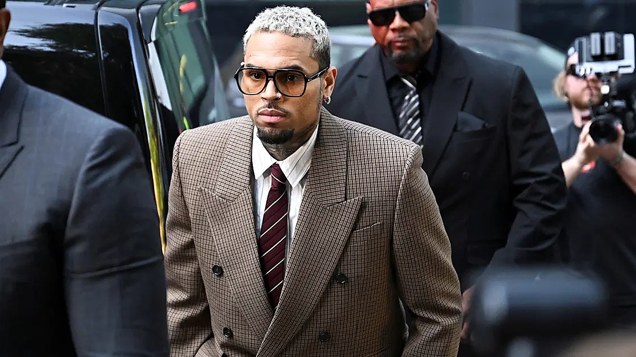Kulüpte kavgaya karışmıştı. Grammy ödüllü Chris Brown hakim karşısında