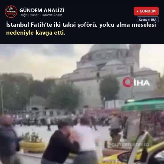 İstanbul Fatih’te iki taksi şoförü, yolcu alma meselesi nedeniyle kavga etti.