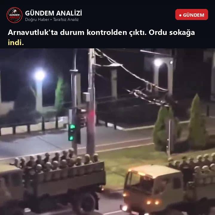 Arnavutluk'ta durum kontrolden çıktı. Ordu sokağa indi.
